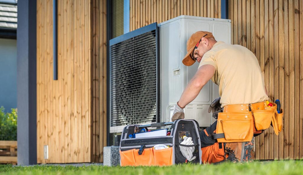 Is there a shortage of heat pump installers in the UK?